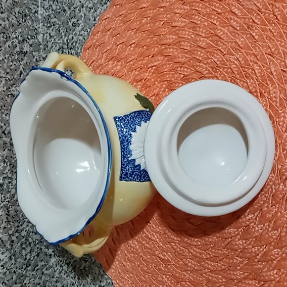 VINTAGE CERAMIC POTTERY SOUP BOWL - Picture 7 of 13